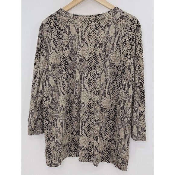 Liz Claiborne Plus Size Snakeskin Print V-Neck Pullover Blouse Sz 3x Boho Preppy - Picture 2 of 9